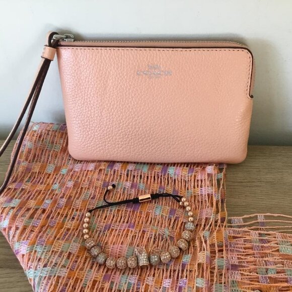 Coach Peach Leather Wristlet W/Beautiful Mesh Scarf and Pink Beaded Bracelet - Picture 3 of 6